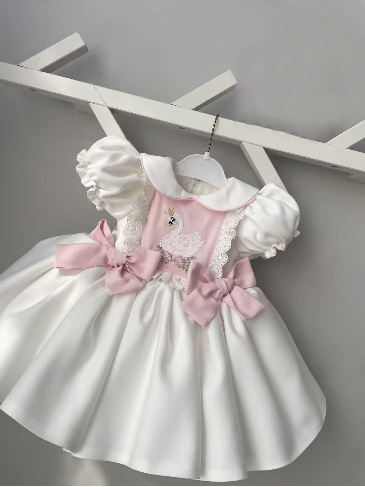 Robe de princesse vintage brod - Photography Vintage Style avis et prix